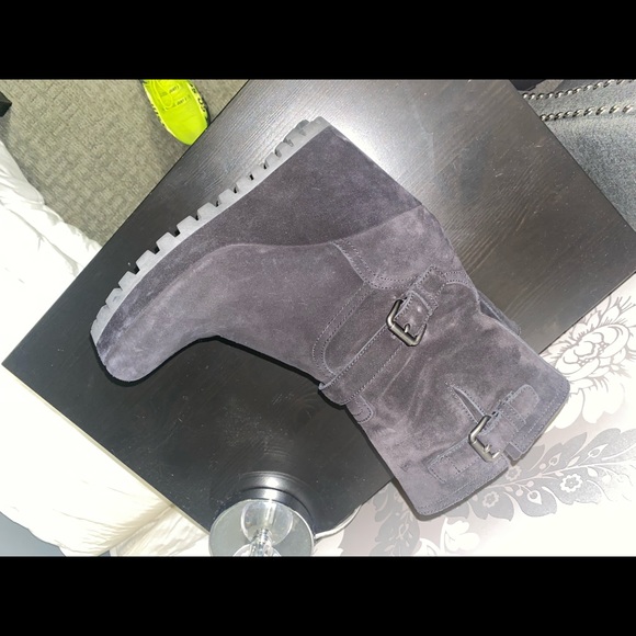 Prada Black sueded wedge booties - Picture 6 of 8